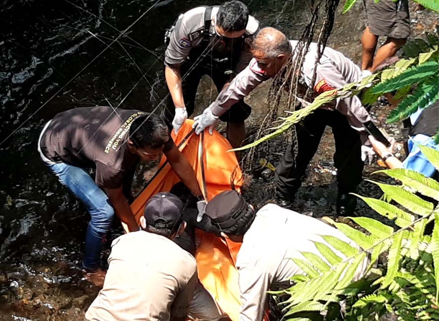 Mayat Wanita Tanpa Identitas Ditemukan Di Wisata Curug Luhur Bogor