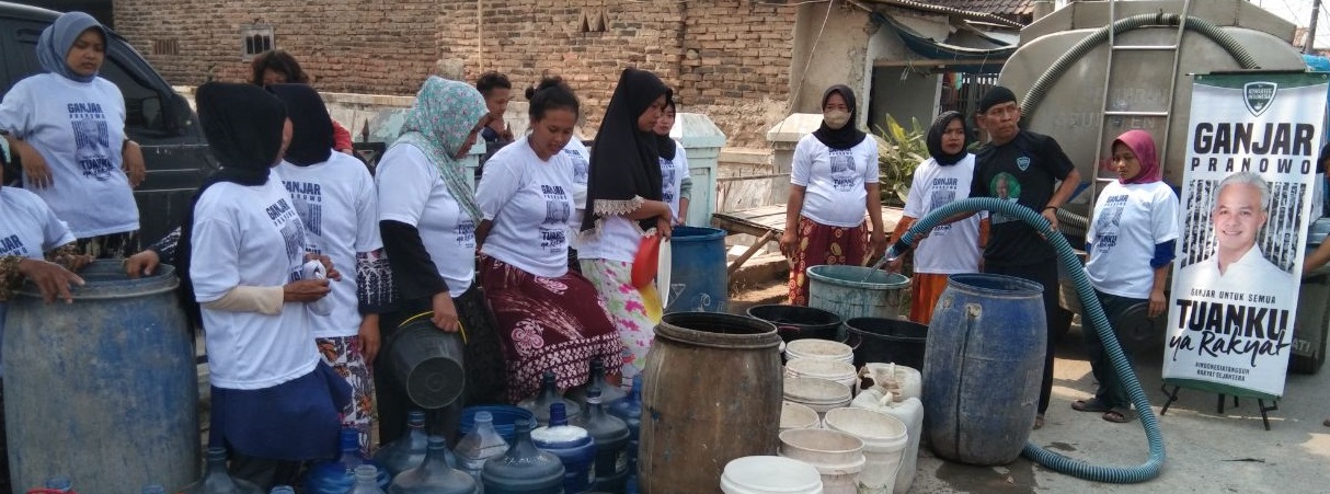 Sasar Ibu Prassjahtera Kowarteg Dukung Ganjar Bawa Bantuan Air Bersih