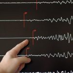 093386800_1452074417-2016-01-06-ilustrasi_gempa