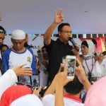 0804-anies-jalan-sehat-683x400