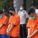 Komplotan Pencuri Infokus