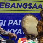 Diskusi kepahlawanan8