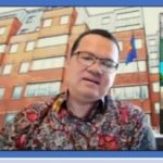 Diplomat mengajar