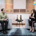 Mahasiswa belajar di luar kelas