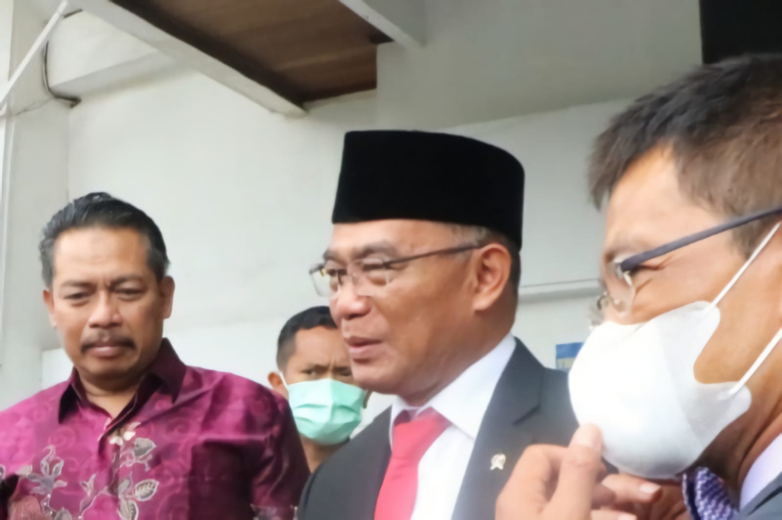 Menko PMK : Tanggal 26 Desember 2022 Bukan Cuti Bersama - Poskotaonline