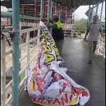 Satpol PP turunkan baliho
