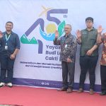 Rektor Universitas Budi Luhur Dr. Ir. Wendi Usino, M.Sc, M.M, saat meluncurkan logo “Budi Luhur 45 TahDr. Ir. Wendi Usino, M.Sc, M.M.