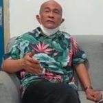 Ketua LPM Kota Depik Yusra Amir saat membantah dirinya menipu dan mengelapkan uang.