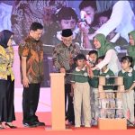 Anak-anak belajar STEM