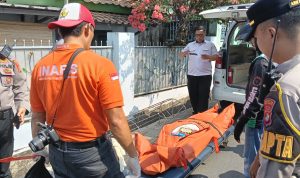 Pemotor tertabrak kereta api